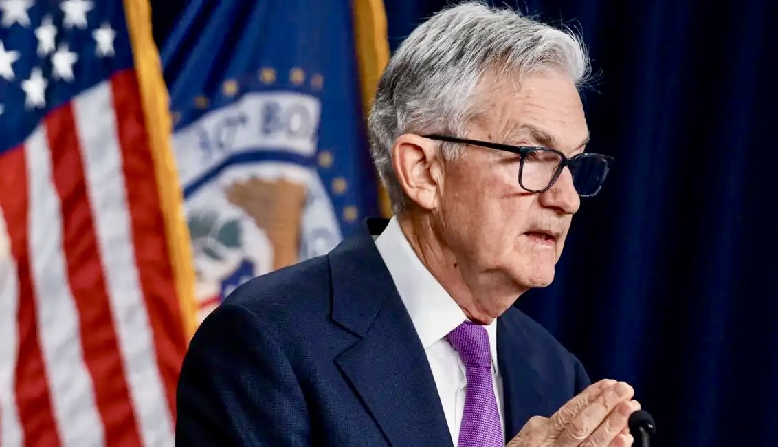 Featured image of The Federal Reserve will cut interest rates 6 times in 2024 as the economy shows clear signs of cooling down, ING says
